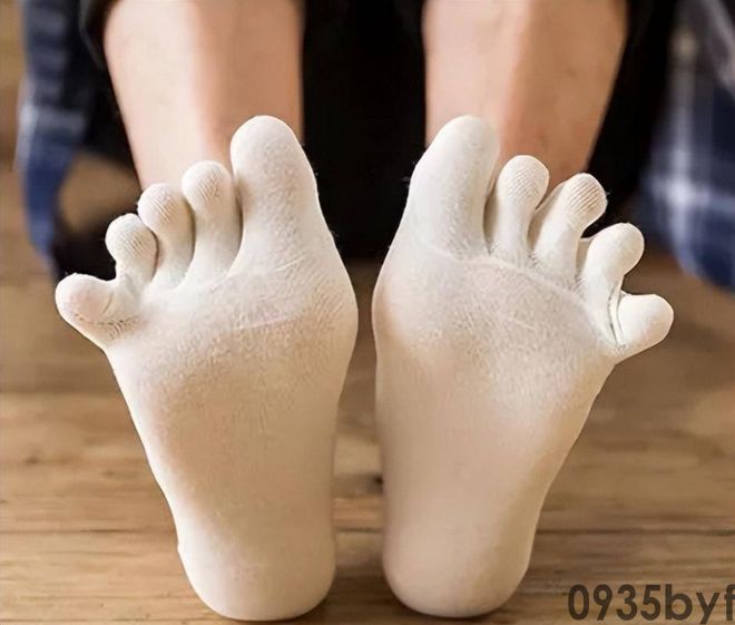 我国脚气患者上亿人这些东西才脚气的“祸根”!(图20) 我国脚气患者上亿人这些东西才脚气的“祸根”!(图20)